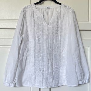 Old Navy long sleeve pintuck and lace blouse size large